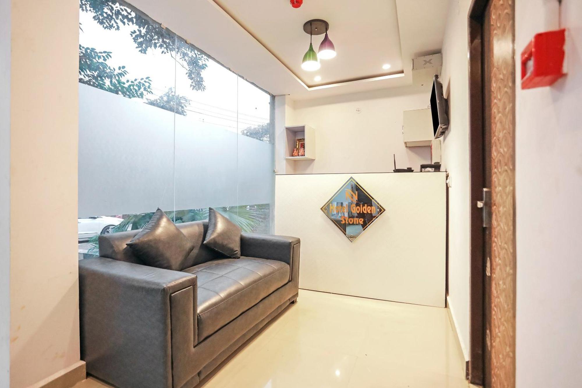 Hotel O Golden Stone غازي أباد المظهر الخارجي الصورة
