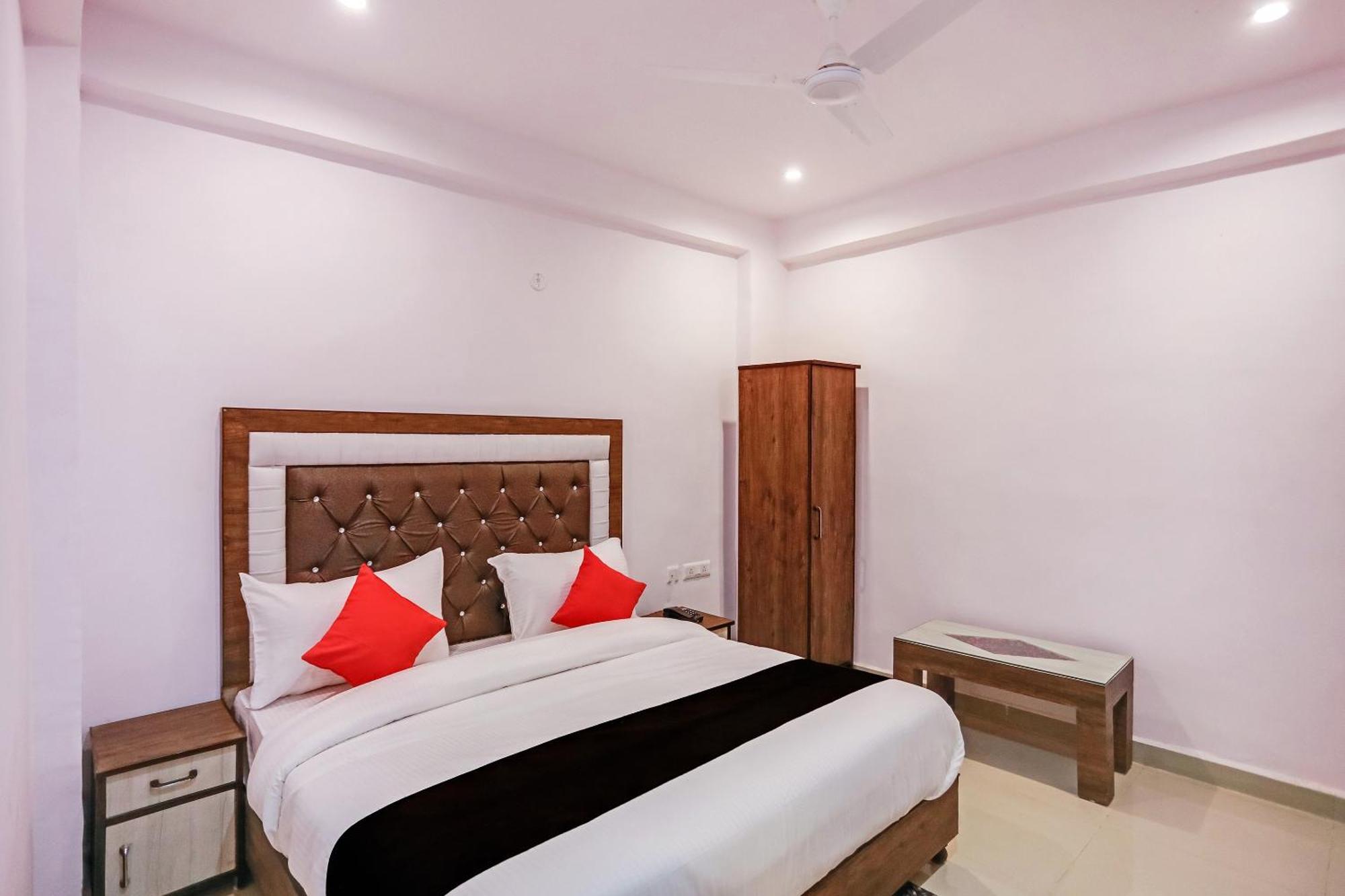 Hotel O Golden Stone غازي أباد المظهر الخارجي الصورة