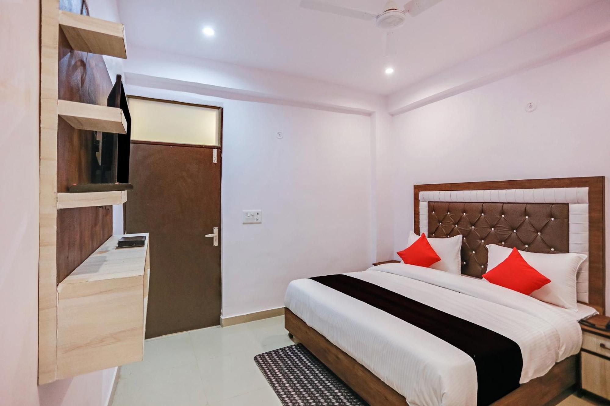 Hotel O Golden Stone غازي أباد المظهر الخارجي الصورة