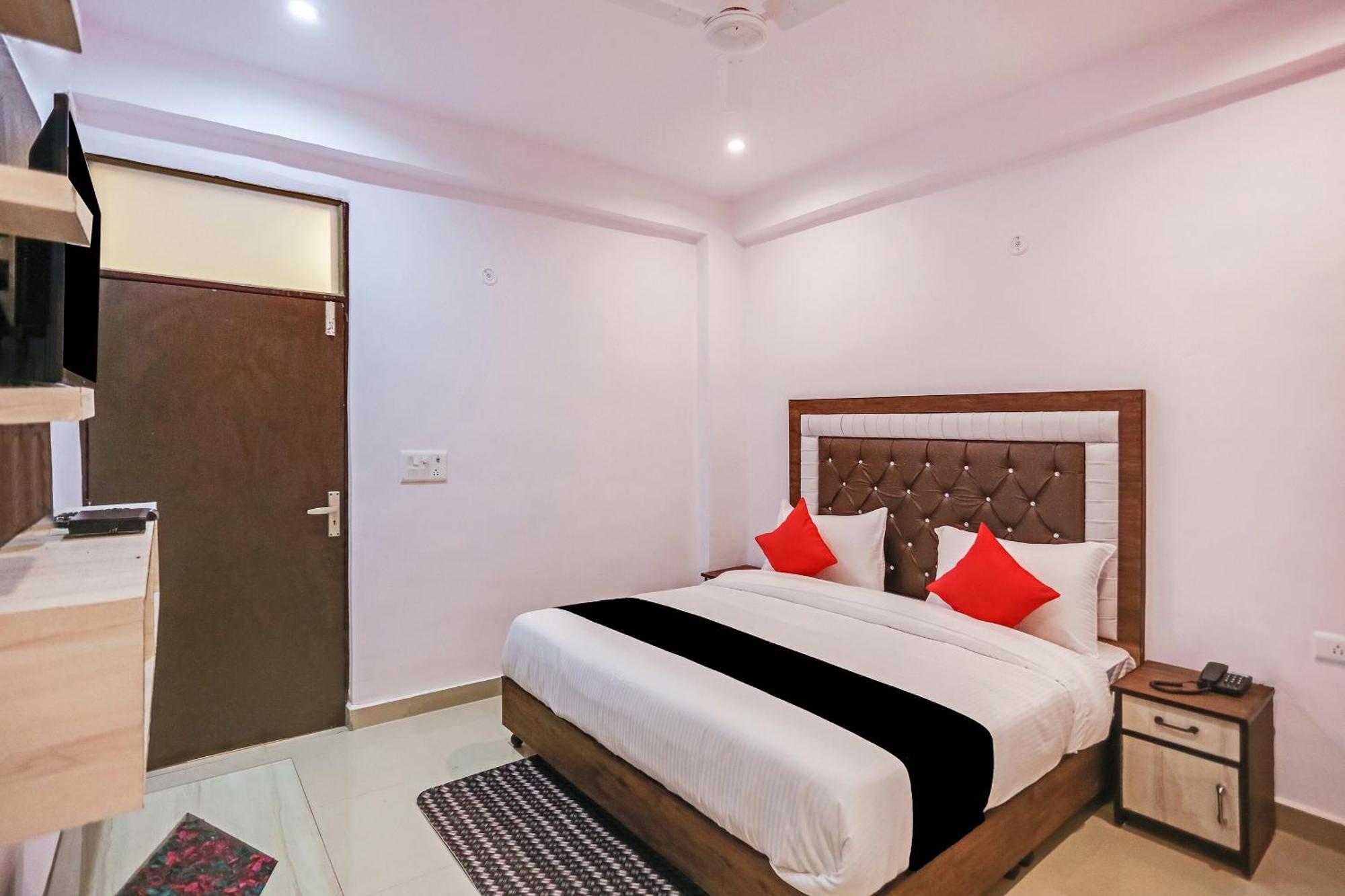 Hotel O Golden Stone غازي أباد المظهر الخارجي الصورة